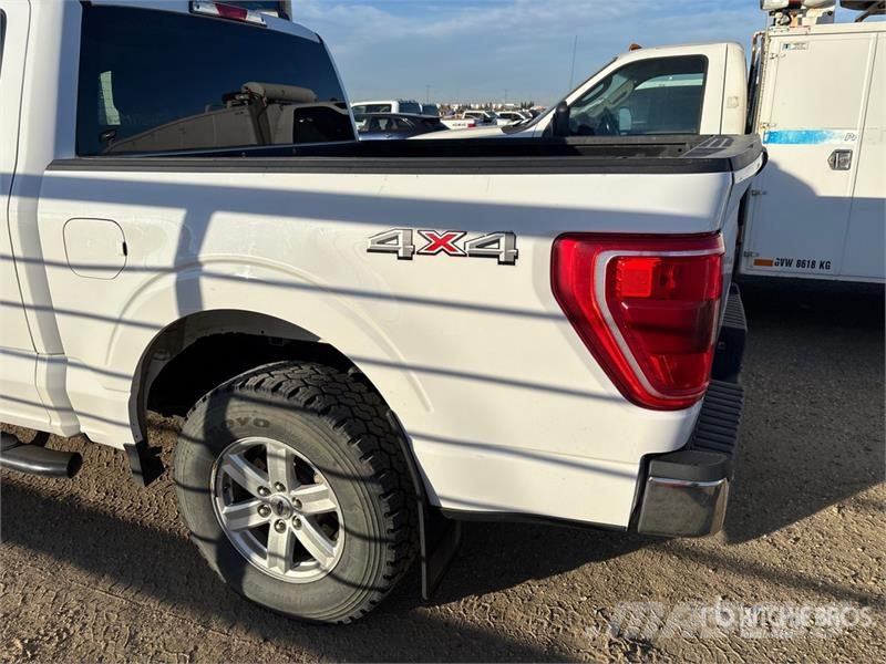 Ford F-150 XLT 4x4 Crew Cab Pickup Ostalo