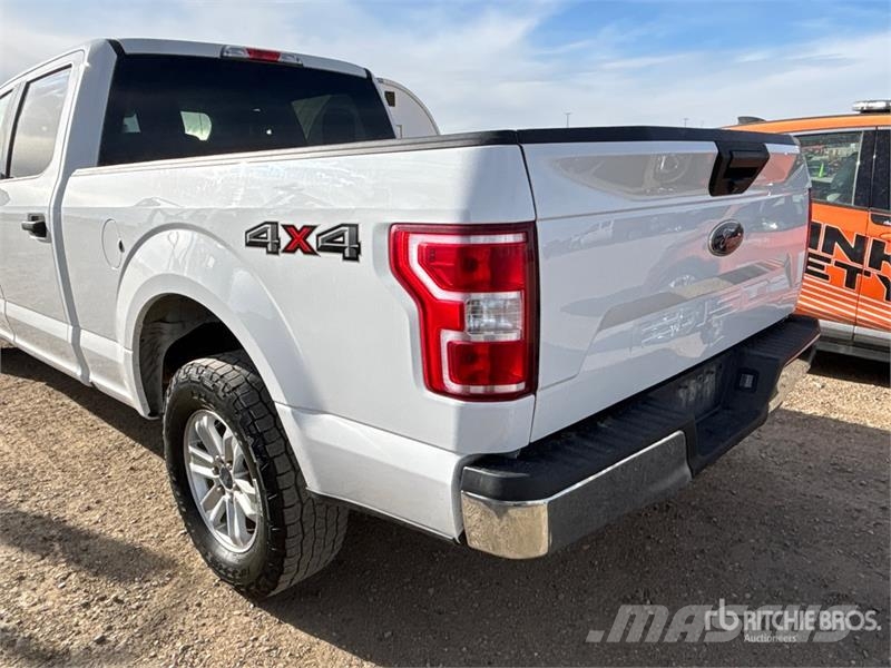 Ford F-150 XLT 4x4 Crew Cab Pickup Muu