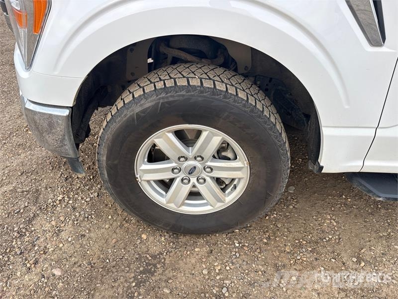 Ford F-150 XLT 4x4 Crew Cab Pickup Other