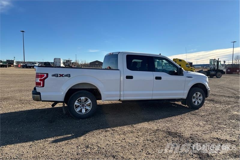 Ford F-150 XLT 4x4 Crew Cab Pickup 其他
