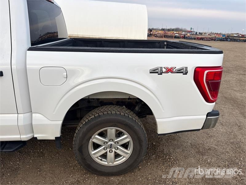 Ford F-150 XLT 4x4 Crew Cab Pickup Other