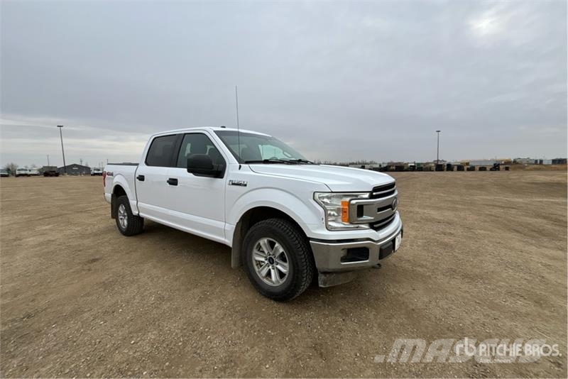 Ford F-150 XLT 4x4 Crew Cab Pickup أخرى