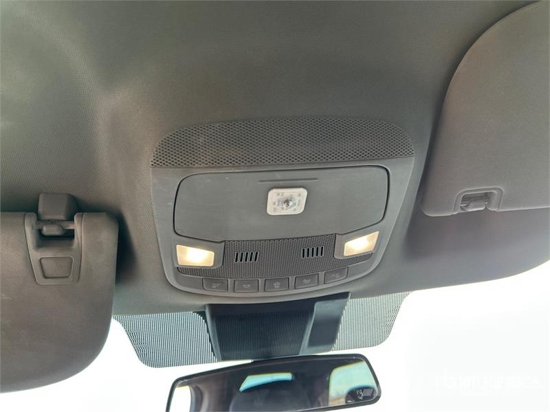 Ford F-150 XLT 4x4 Crew Cab Pickup أخرى