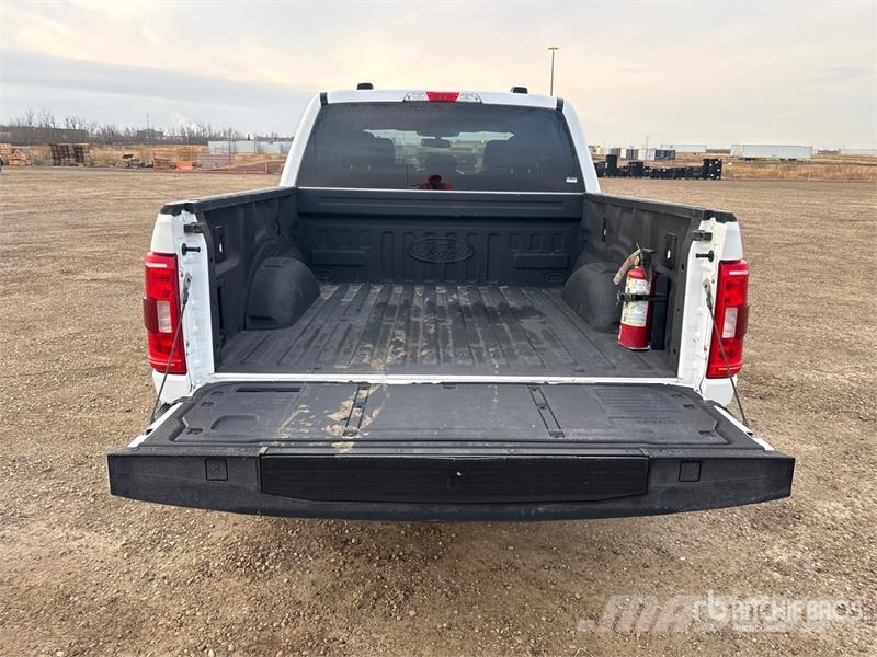 Ford F-150 XLT 4x4 Crew Cab Pickup Other