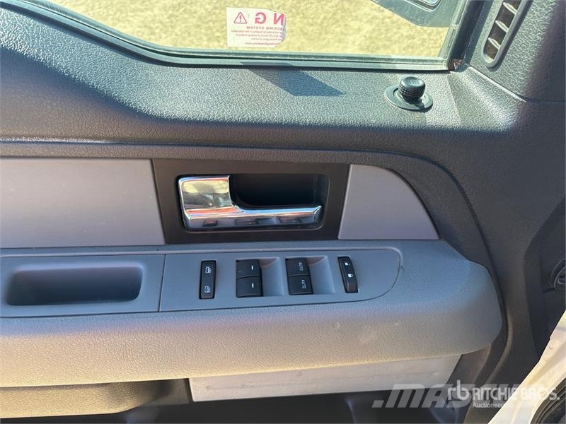 Ford F-150 XLT 4x4 Crew Cab Pickup Andere Transporter