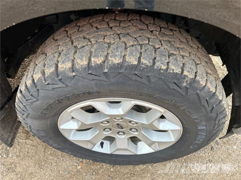 Ford F-150 XLT 4x4 Crew Cab Pickup Other