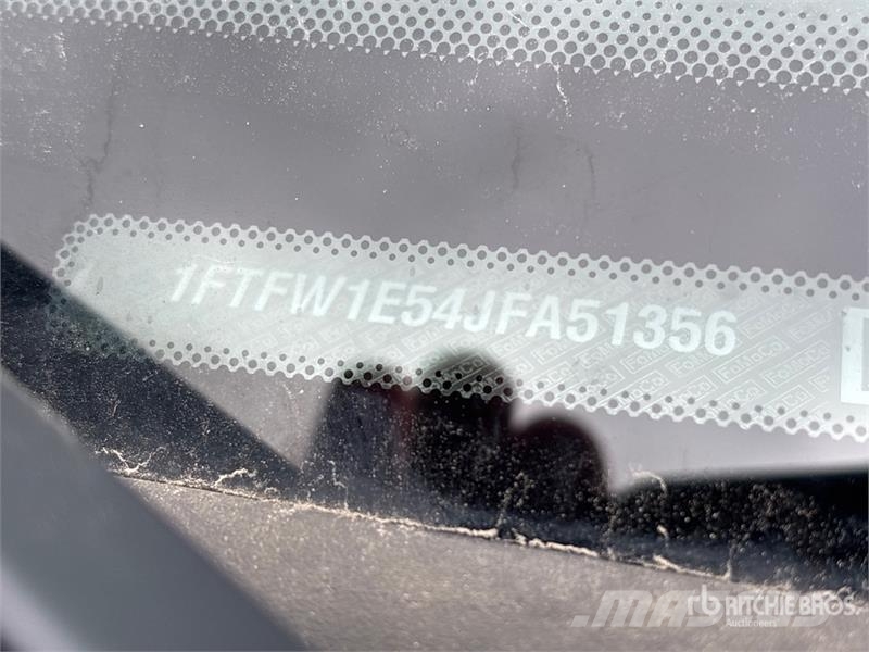 Ford F-150 XLT 4x4 Crew Cab Pickup Muu