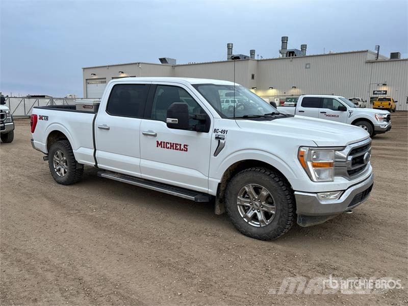 Ford F-150 XLT 4x4 Crew Cab Pickup Ostalo
