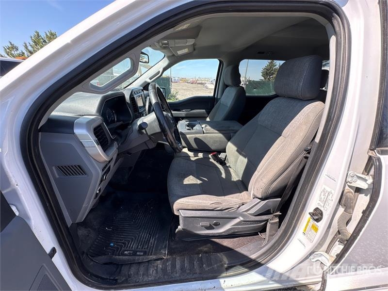 Ford F-150 XLT 4x4 Crew Cab Pickup Otros