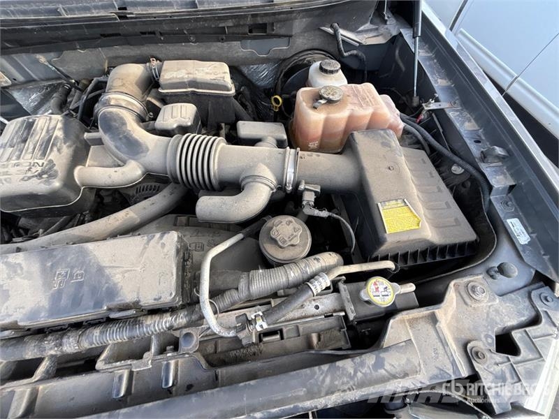 Ford F-150 XLT 4x4 Crew Cab Pickup Drugi