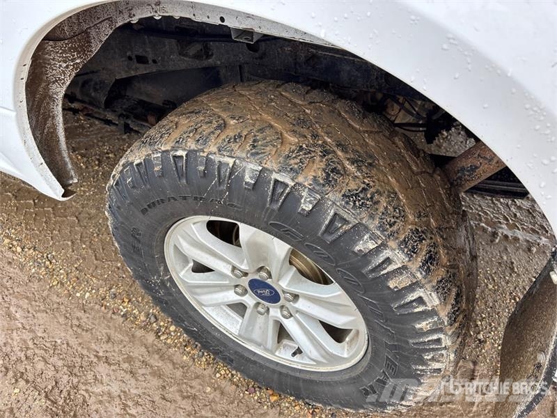 Ford F-150 XLT 4x4 Crew Cab Pickup Ostalo