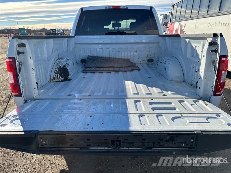 Ford F-150 XLT 4x4 Crew Cab Pickup 其他
