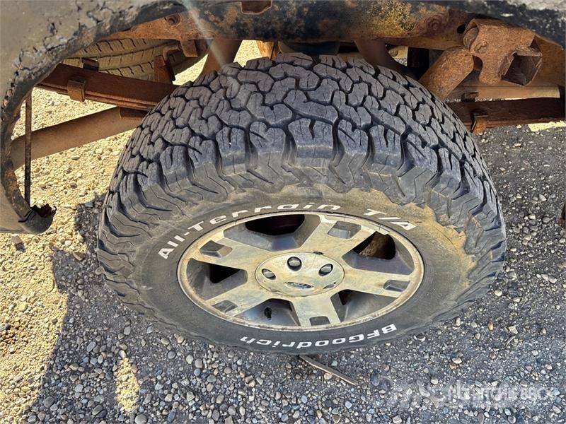 Ford F-150 XLT 4x4 Crew Cab Pickup أخرى