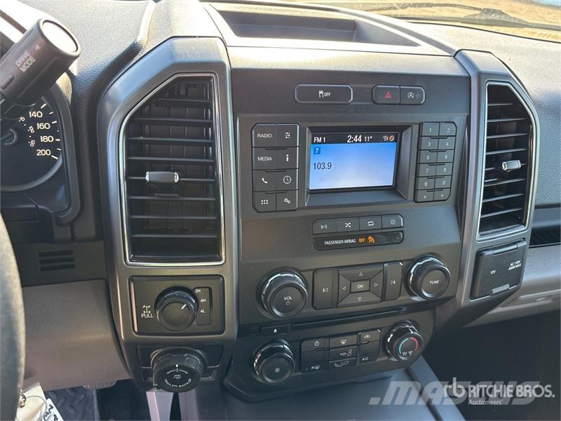 Ford F-150 XLT 4x4 Crew Cab Pickup Andere Transporter