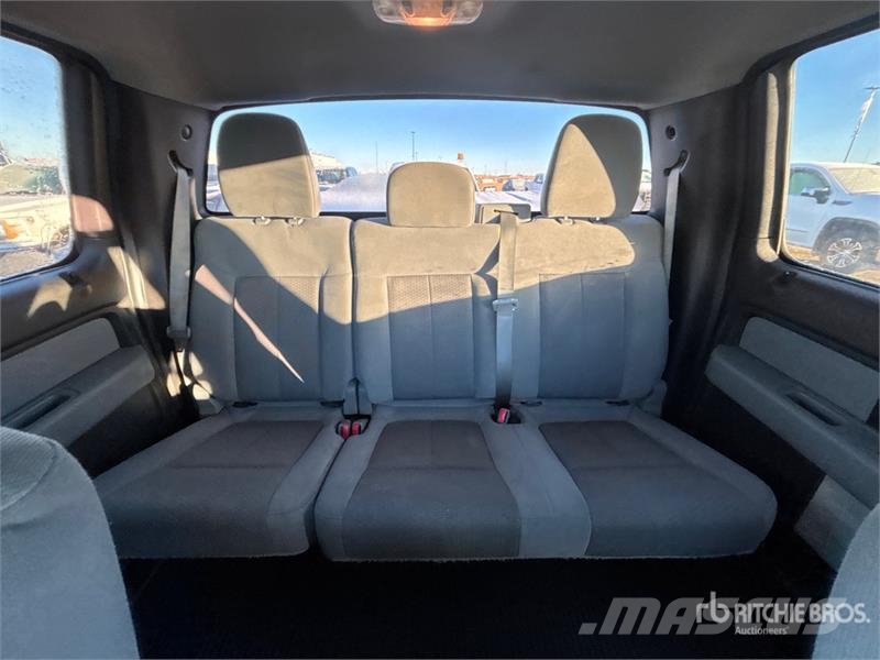 Ford F-150 XLT 4x4 Crew Cab Pickup Drugi