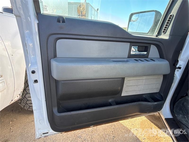 Ford F-150 XLT 4x4 Crew Cab Pickup Otras furgonetas
