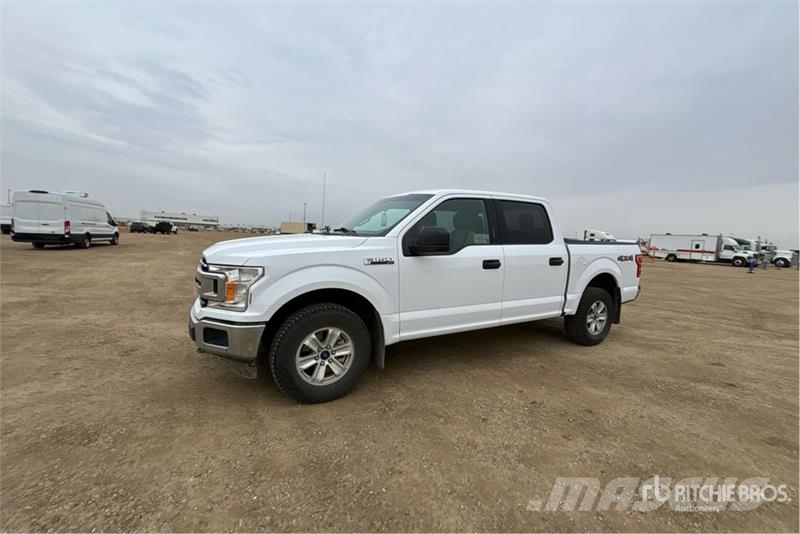 Ford F-150 XLT 4x4 Crew Cab Pickup أخرى