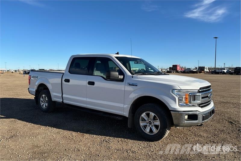 Ford F-150 XLT 4x4 Crew Cab Pickup 其他