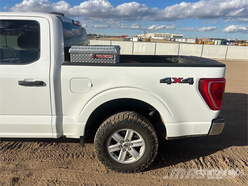 Ford F-150 XLT 4x4 Crew Cab Pickup Other