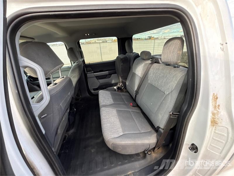 Ford F-150 XLT 4x4 Crew Cab Pickup Autre fourgon / utilitaire