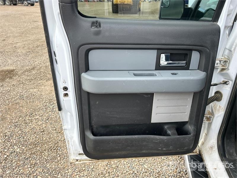 Ford F-150 XLT 4x4 Crew Cab Pickup Altele