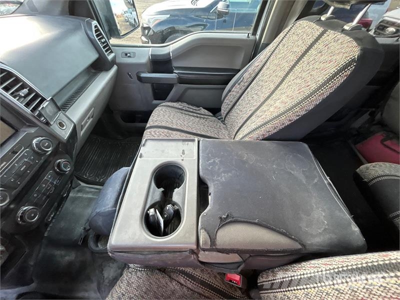 Ford F-150 XLT 4x4 Crew Cab Pickup أخرى