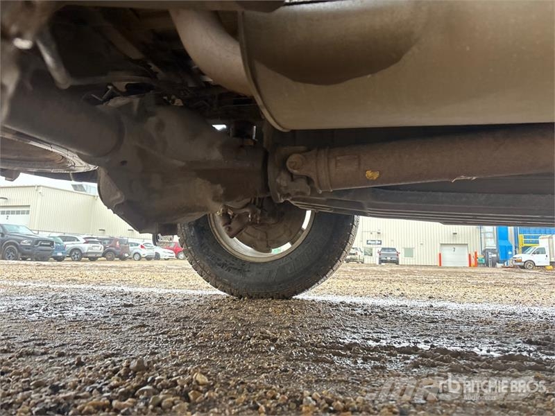 Ford F-150 XLT 4x4 Crew Cab Pickup Ostalo