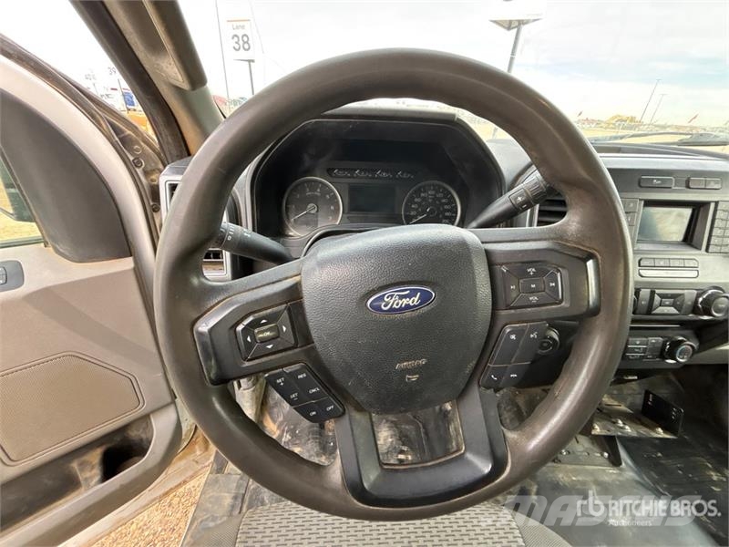 Ford F-150 XLT 4x4 Crew Cab Pickup Прочие фургоны
