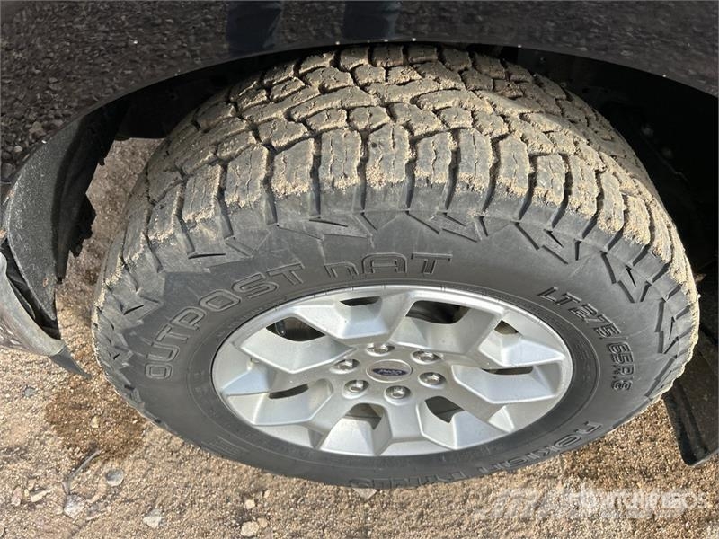 Ford F-150 XLT 4x4 Crew Cab Pickup Other