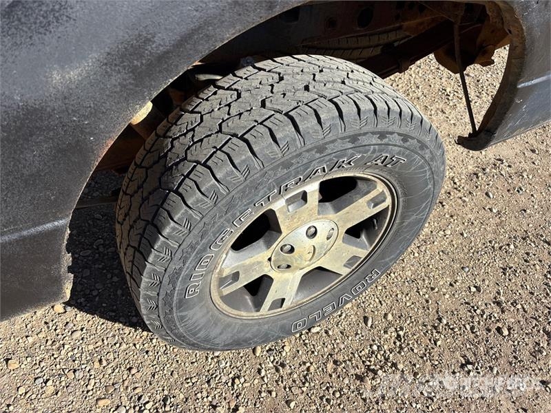Ford F-150 XLT 4x4 Crew Cab Pickup أخرى