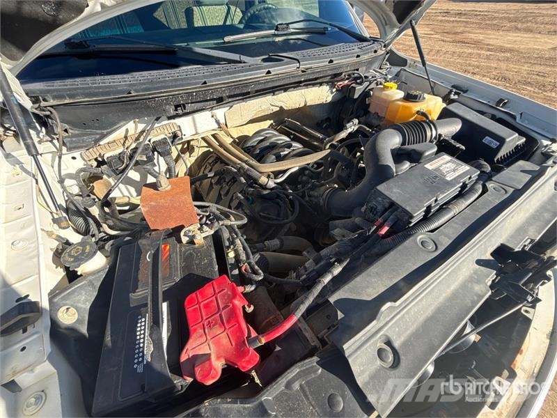 Ford F-150 XLT 4x4 Crew Cab Pickup Diger