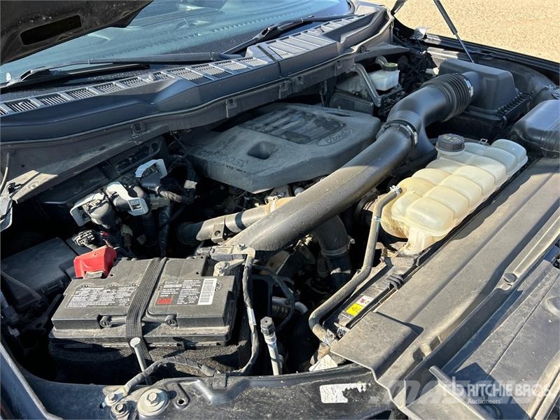 Ford F-150 XLT 4x4 Crew Cab Pickup Ostalo