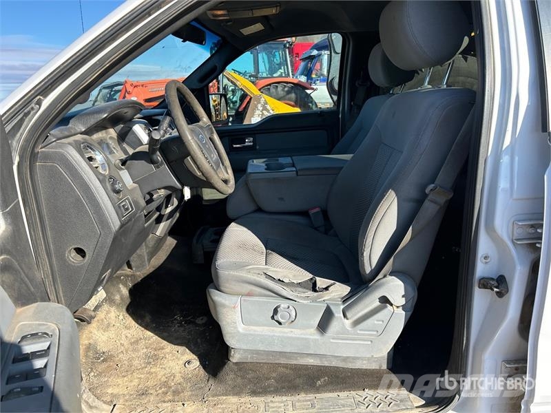 Ford F-150 XLT 4x4 Crew Cab Pickup Ostalo