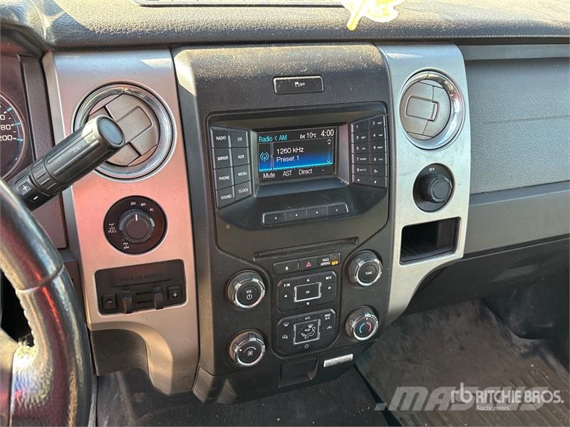 Ford F-150 XLT 4x4 Crew Cab Pickup Muu