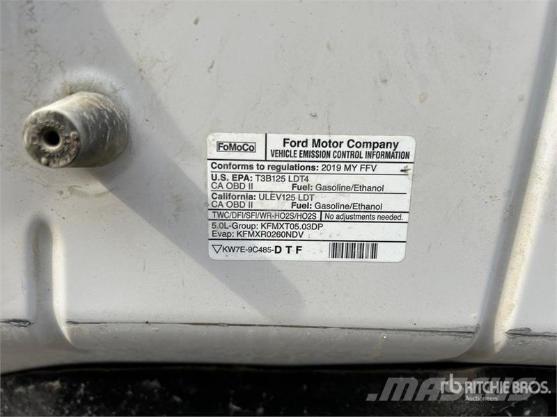 Ford F-150 XLT 4x4 Crew Cab Pickup أخرى