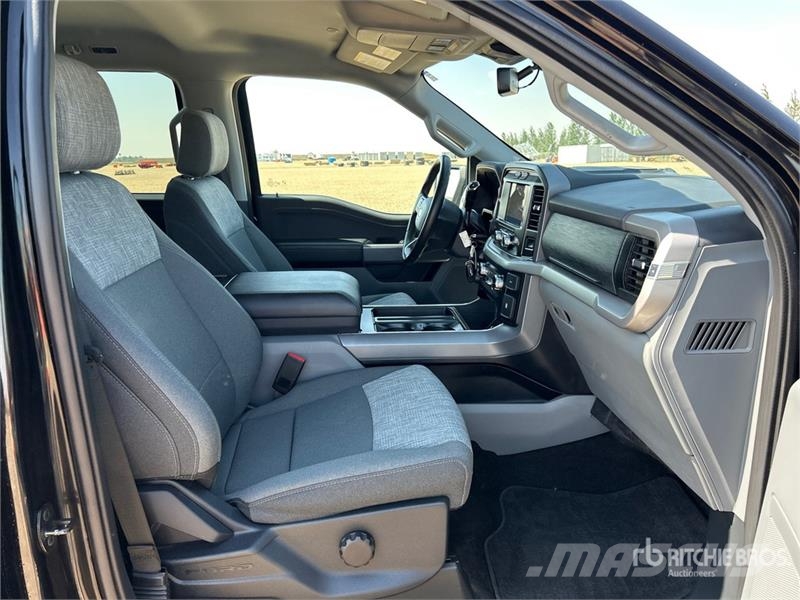 Ford F-150 XLT 4x4 Crew Cab Pickup Ostalo