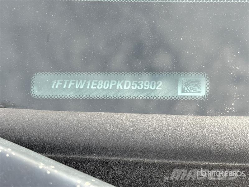 Ford F-150 XLT 4x4 Crew Cab Pickup Other