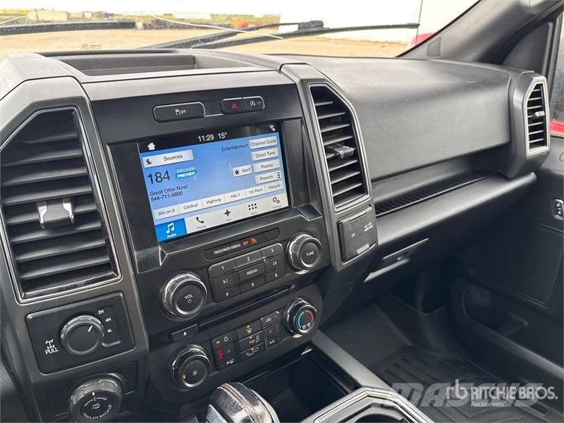 Ford F-150 XLT 4x4 Crew Cab Pickup Muu