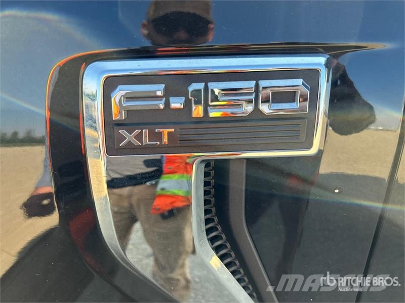 Ford F-150 XLT 4x4 Crew Cab Pickup Ostalo