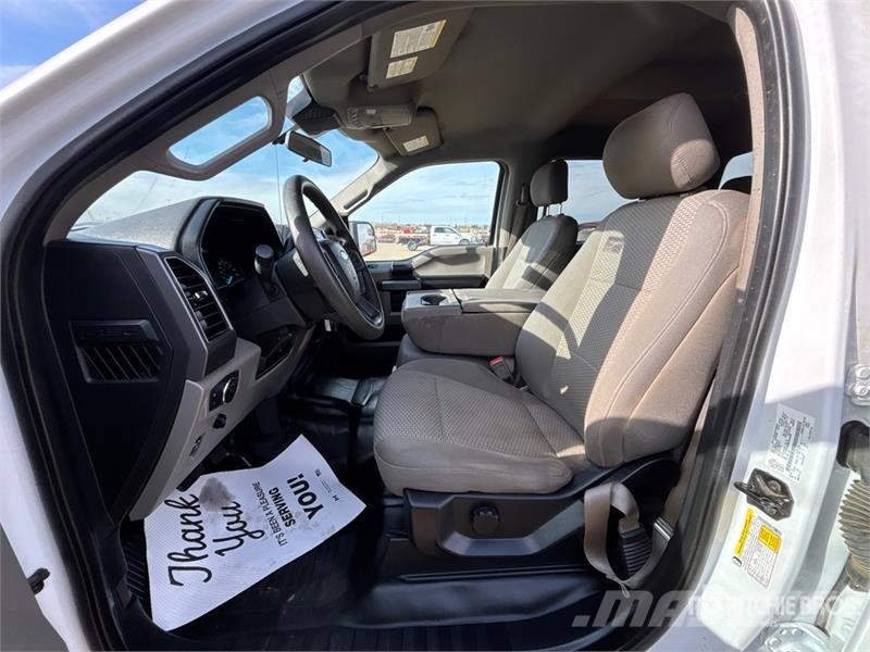 Ford F-150 XLT 4x4 Crew Cab Pickup Muu