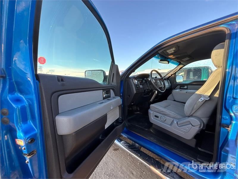 Ford F-150 XLT 4x4 Crew Cab Pickup Drugi