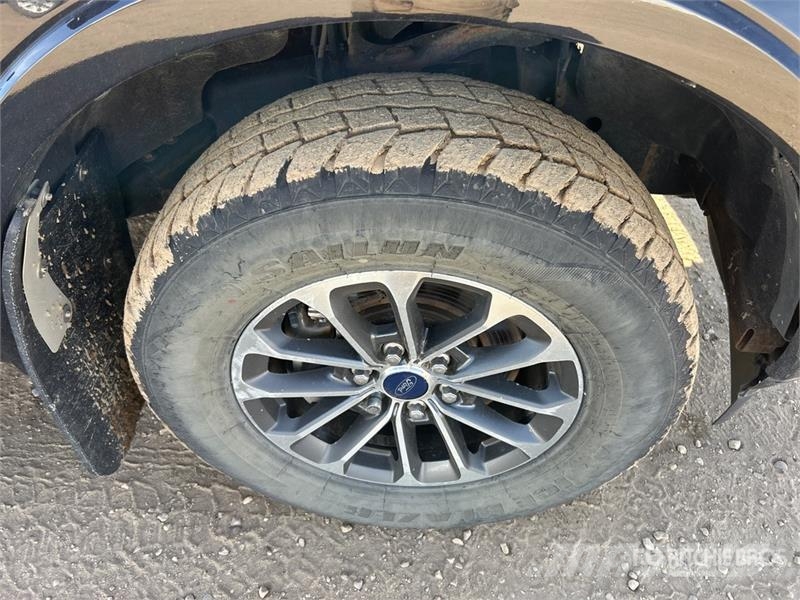 Ford F-150 XLT 4x4 Crew Cab Pickup Ostalo