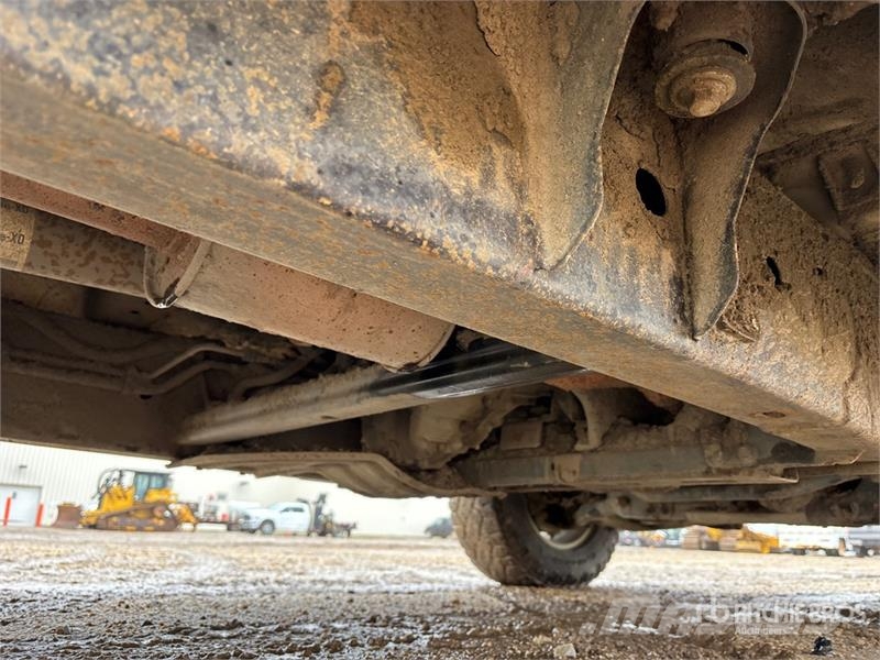 Ford F-150 XLT 4x4 Crew Cab Pickup Ostalo