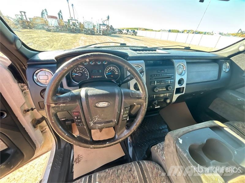 Ford F-150 XLT 4x4 Crew Cab Pickup Diger