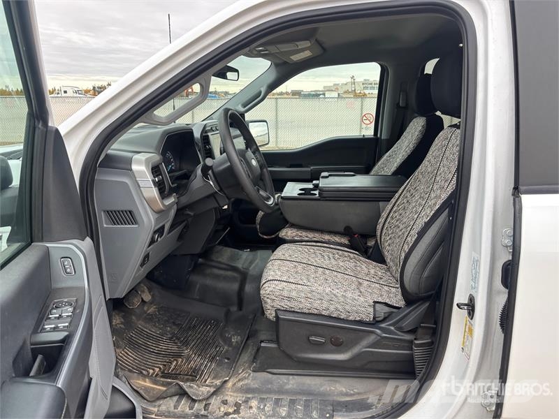 Ford F-150 XLT 4x4 Crew Cab Pickup Andere Transporter