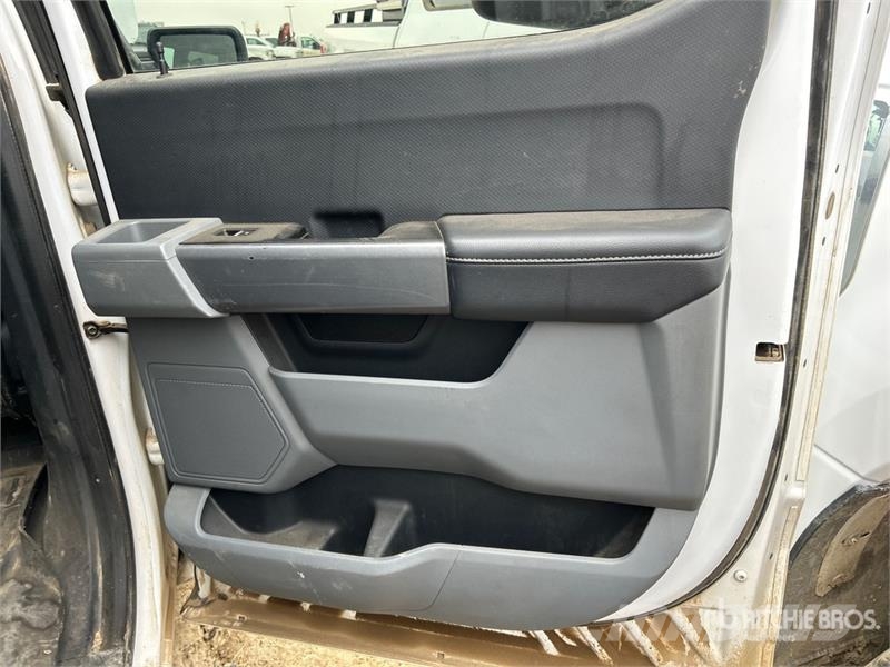 Ford F-150 XLT 4x4 Crew Cab Pickup 其他