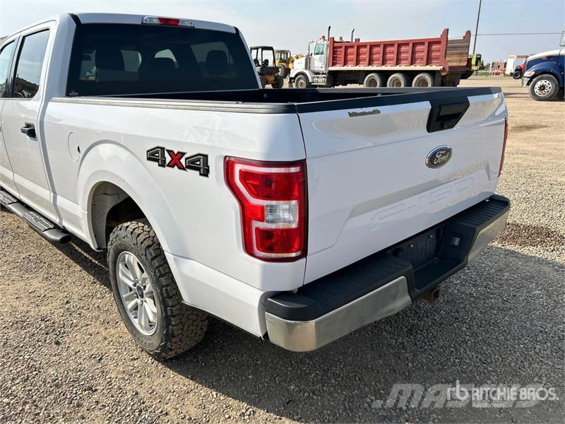 Ford F-150 XLT 4x4 Crew Cab Pickup Ostalo