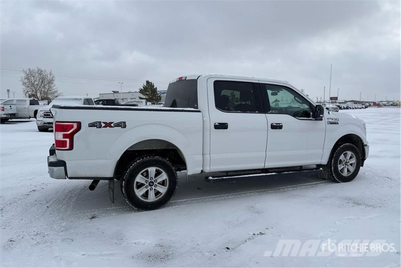 Ford F-150 XLT 4x4 Crew Cab Pickup أخرى