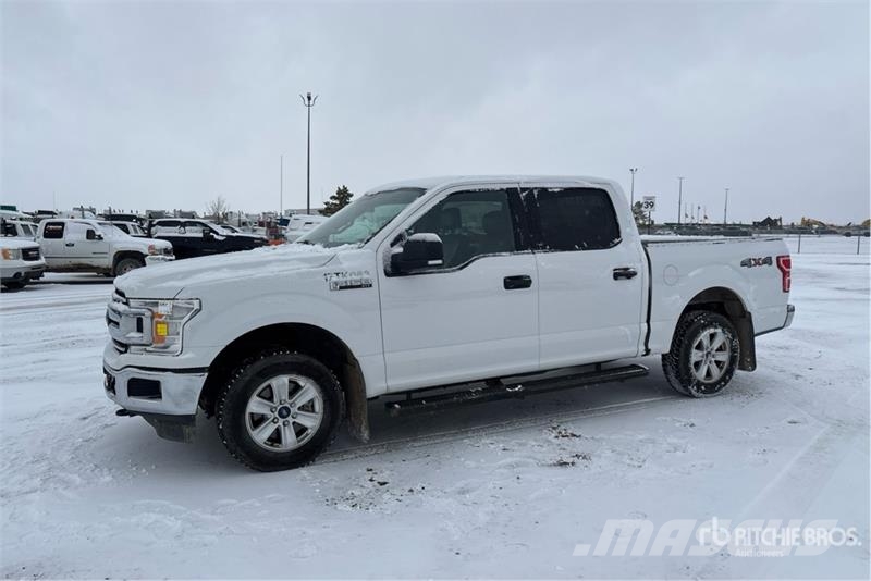 Ford F-150 XLT 4x4 Crew Cab Pickup أخرى