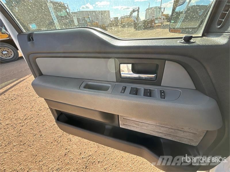 Ford F-150 XLT 4x4 Crew Cab Pickup Andre